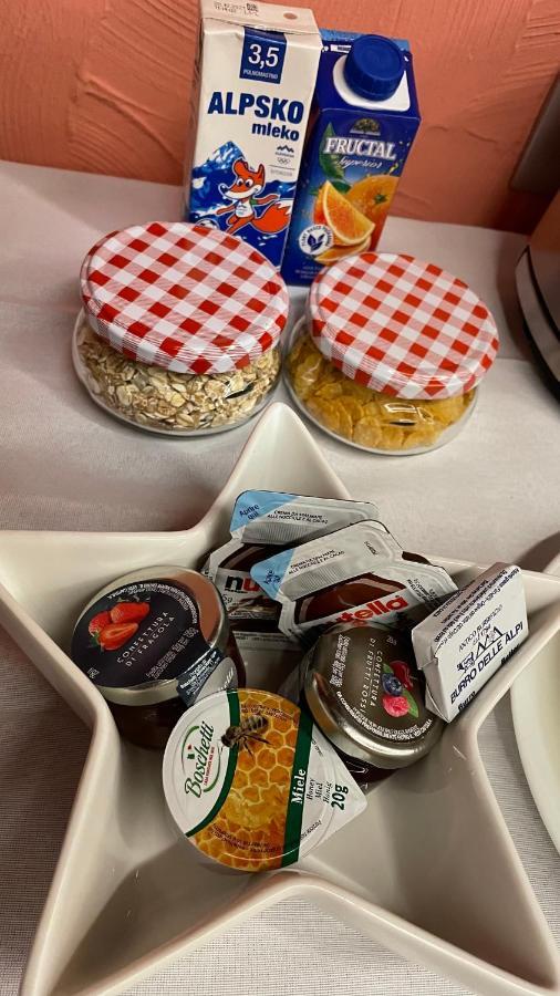 Madonca Rooms & Restaurant Nova Gorica Eksteriør bilde