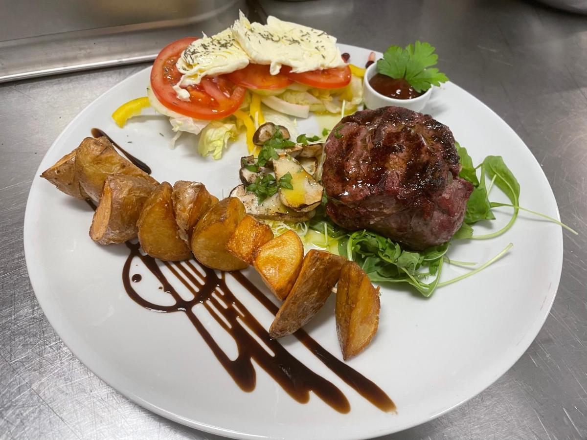 Madonca Rooms & Restaurant Nova Gorica Eksteriør bilde
