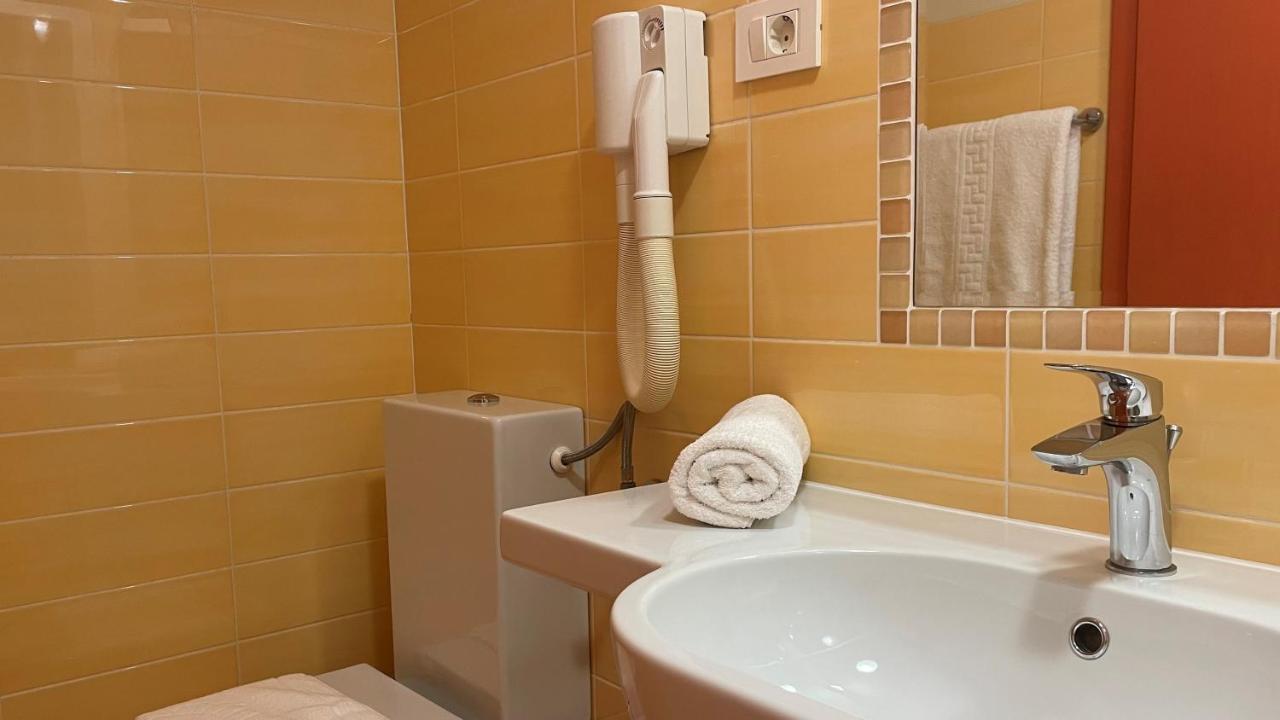 Madonca Rooms & Restaurant Nova Gorica Eksteriør bilde