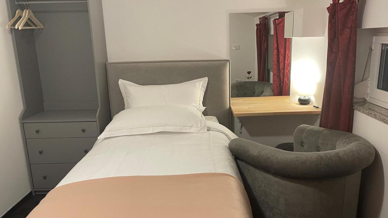 Madonca Rooms & Restaurant Nova Gorica Eksteriør bilde